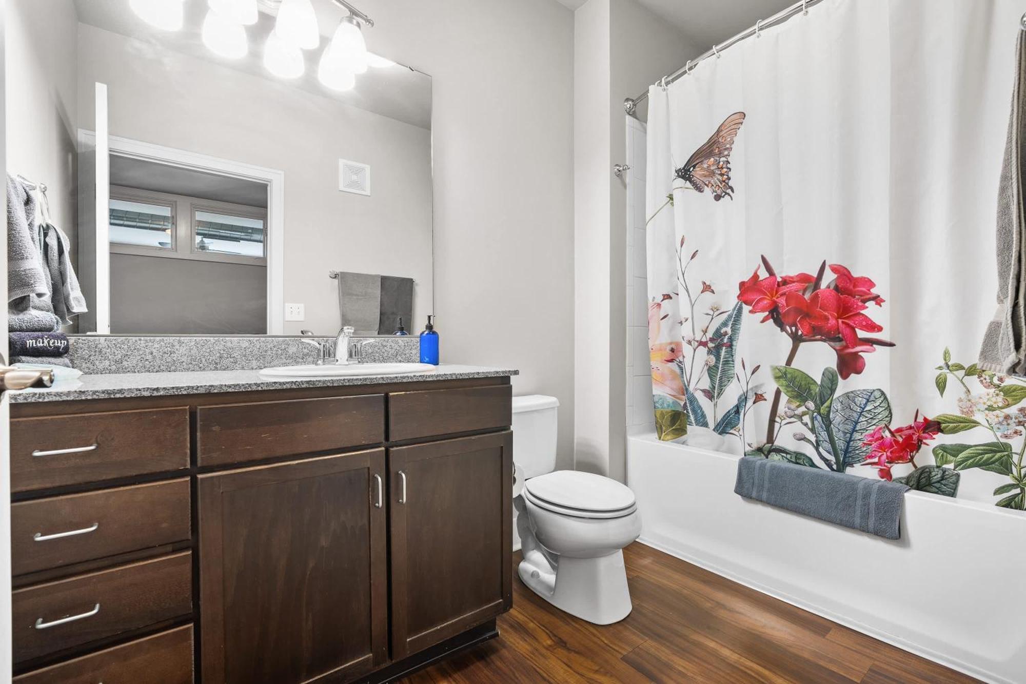 Vibrant 2br Corner And Free Parking At Cityway Appartamento