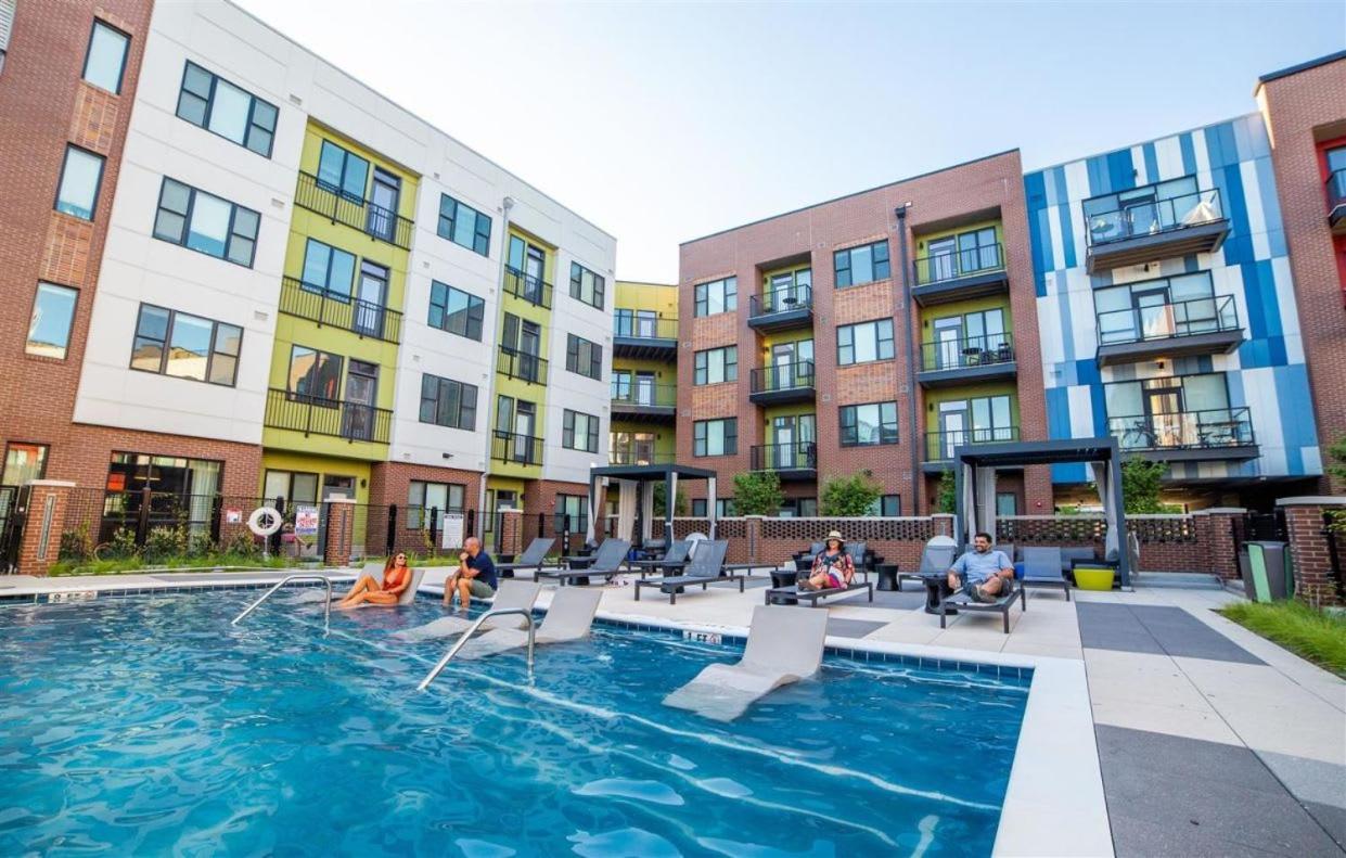 Vibrant 2br Corner And Free Parking At Cityway *